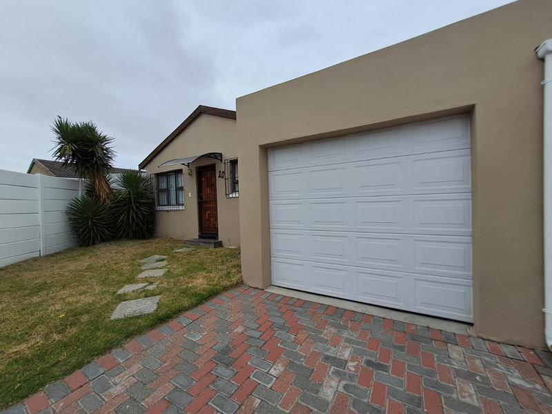 2 Bedroom Property for Sale in Ottery Western Cape